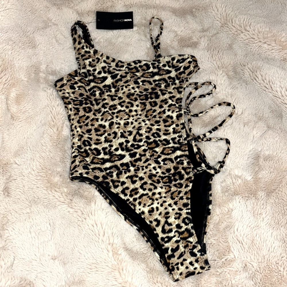 1 piece swimsuit lace up leopard print fashion nova - Picture 1 of 1